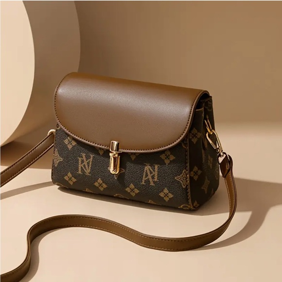 Unbranded Women’s Brown Designer Crossbody Bag-NIP - Picture 3 of 9